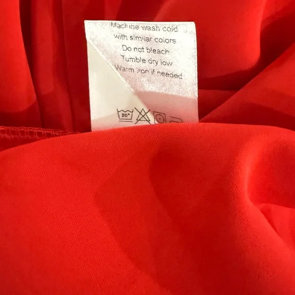 Red Zippered Women's Top - Picture 3 of 3